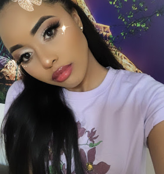 Meet your Posher, Julianny - Picture 1 of 1